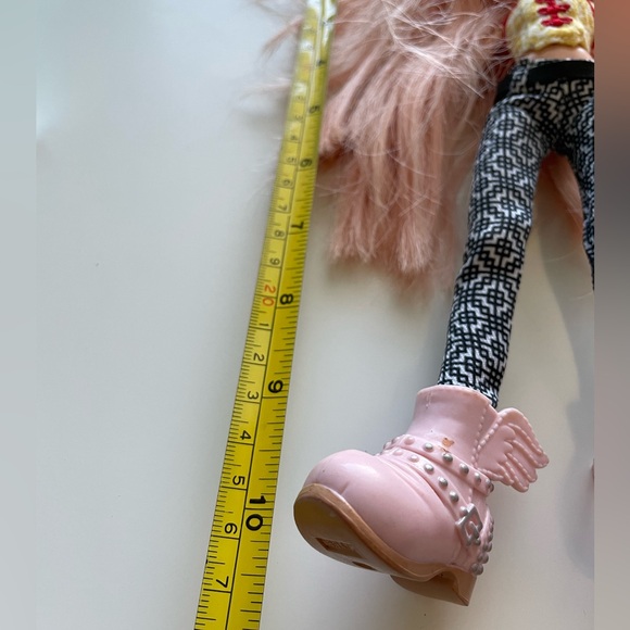 Bratz Fashion Doll - Picture 4 of 5